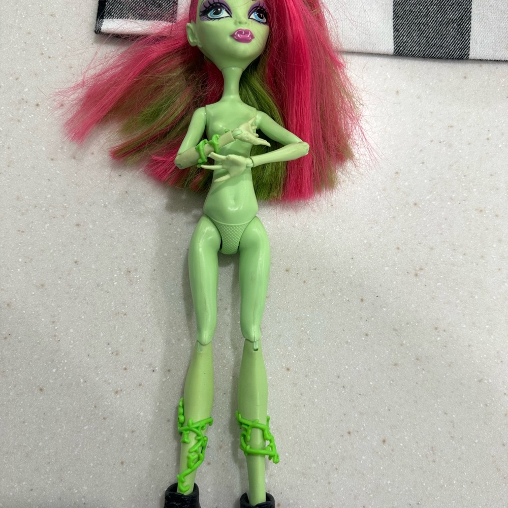 Monster high doll bundle - Picture 14 of 16